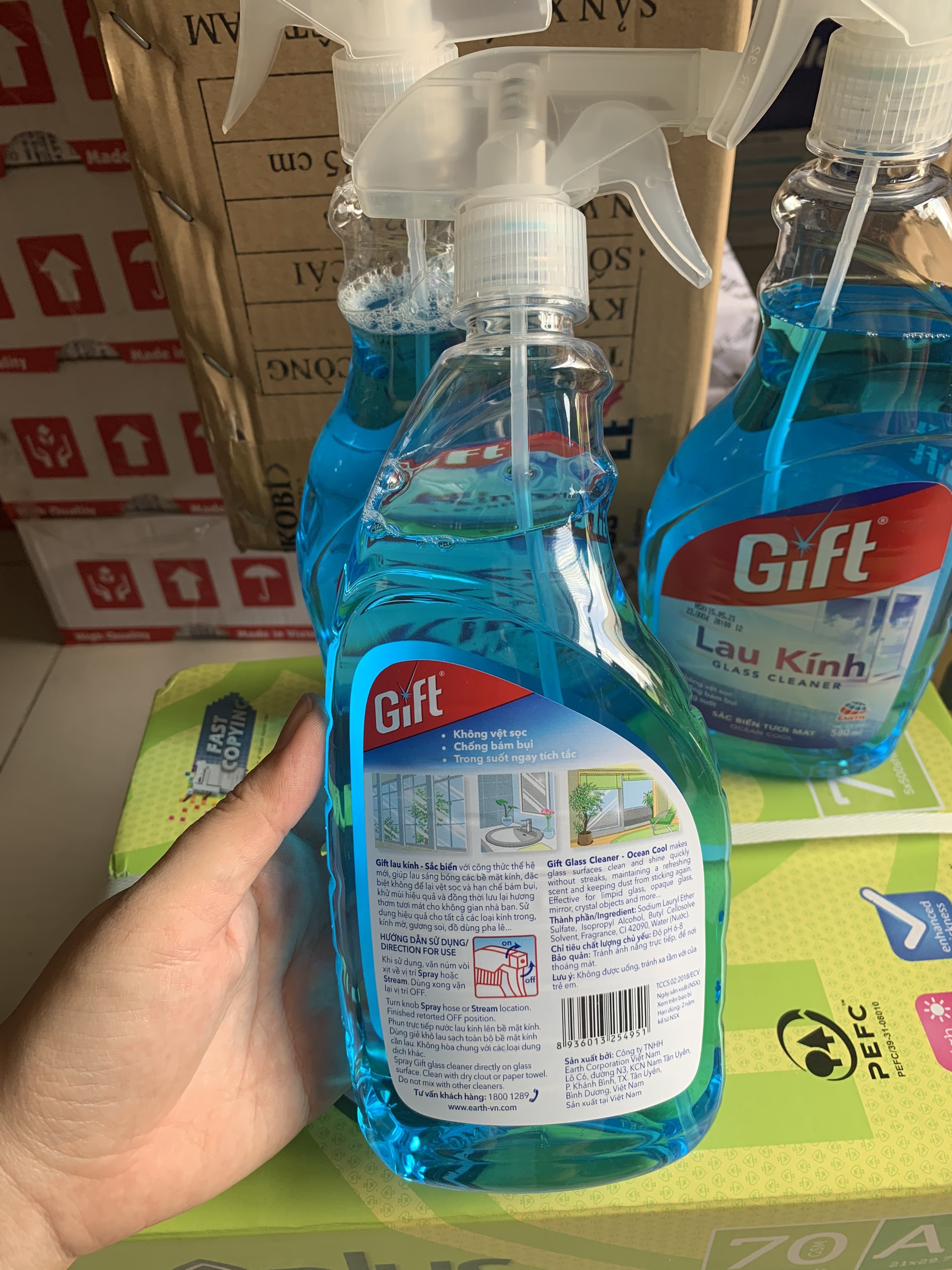 Nước lau kiếng gift